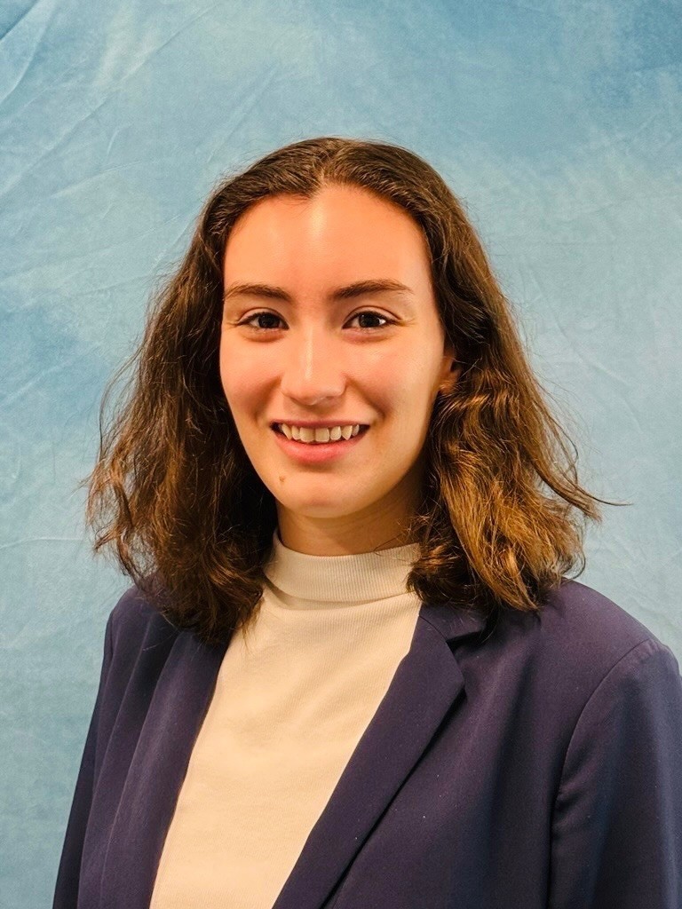 Photo of Juliana Ancalmo